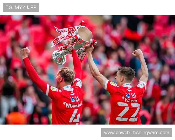 曼联2-2诺丁汉森林，三连胜遭终结，客场防守问题依旧突出